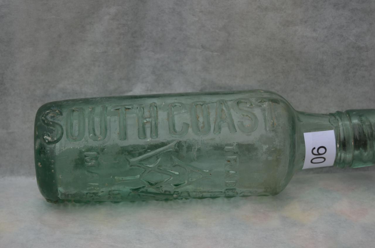 Nog een paar oude soda-, bier- en wijnflessen 19e eeuws