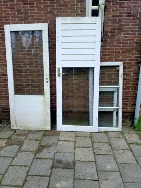 TUINDEUREN