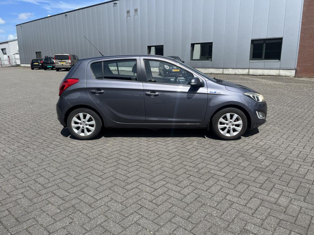 Hyundai I 20 1.2i i-deal