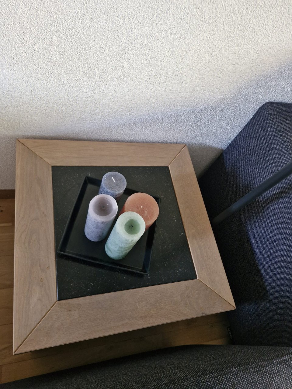 Salontafel en bijzet tafel met stenen inleg