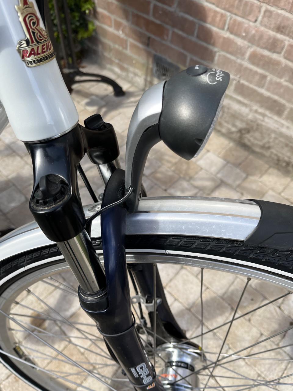 Herenfiets Raleigh PRIORITY 7 speed trom remmen verlichting enz. Als nieuw