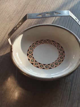 Mooie kleine antieke art deco schaal(gemerkt) in goede staat...