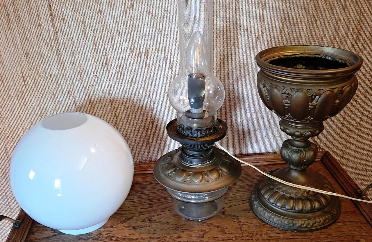 Stijlvolle goudkleurige antieke olielamp – nu elektrisch