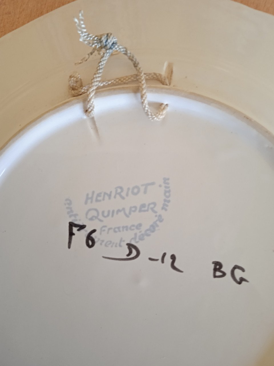 4 stuks Henriot Quimper handgeschilderd aardewerk