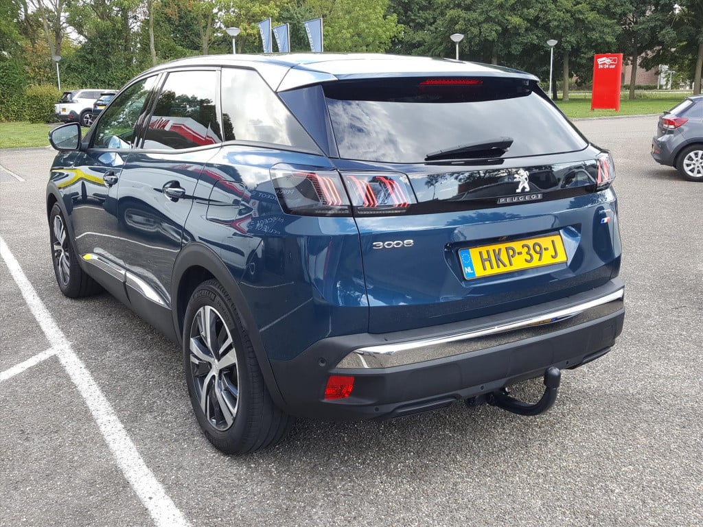 Peugeot 3008 1.6 plug-in hybrid 225pk allure pack business automaat navigat
