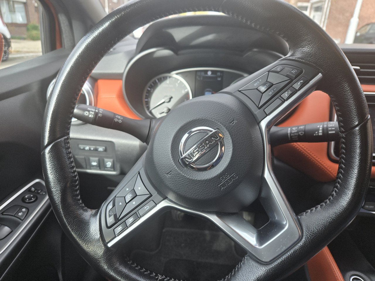 Nissan micra 0.9 dig-t  tekna bose