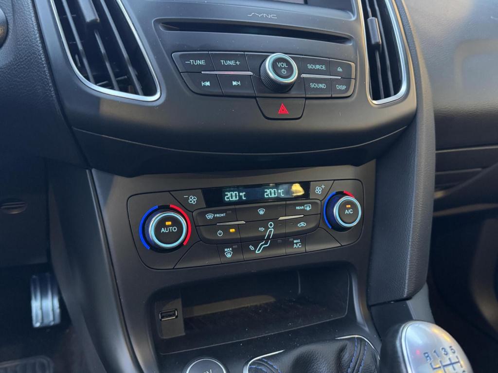 Ford Focus 2.3 rs orig nl schaalstoelen "clubsport"