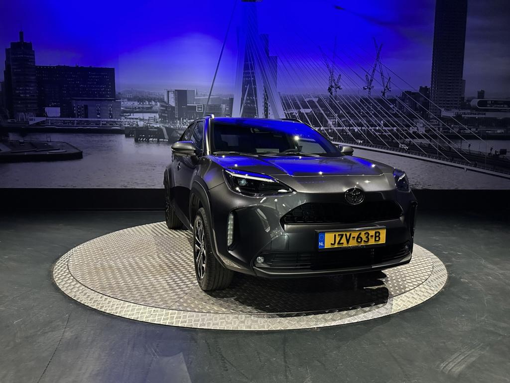 Toyota Yaris Cross 1.5 hybrid 130 dynamic *acc*winterpakket*camera*17inch*c