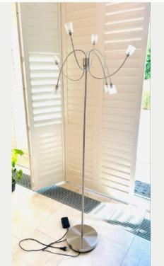 Moderne staande lamp met 7 flexibele armen