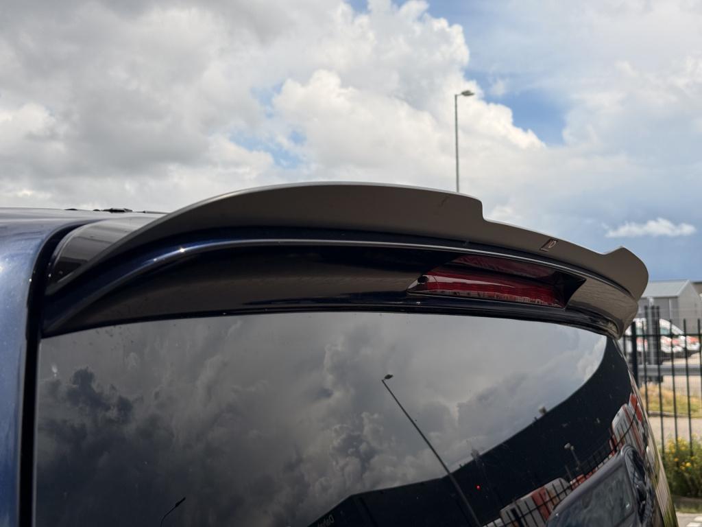 Mercedes-Benz V-Klasse 300d lang dc | amg | burmester | 360 camera | leder 