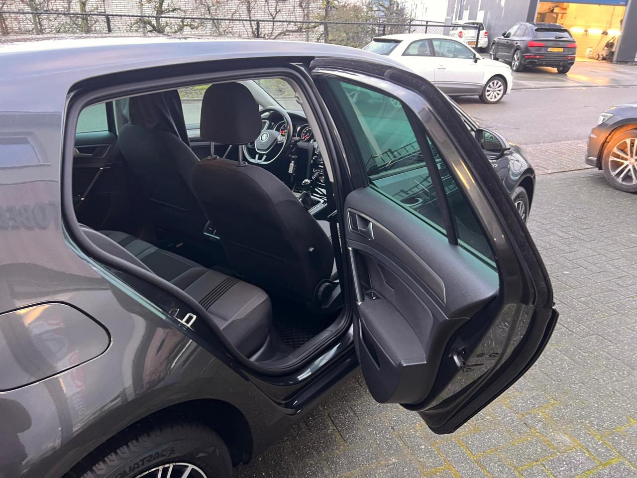 Volkswagen Golf 1.2 TSI Connected Series