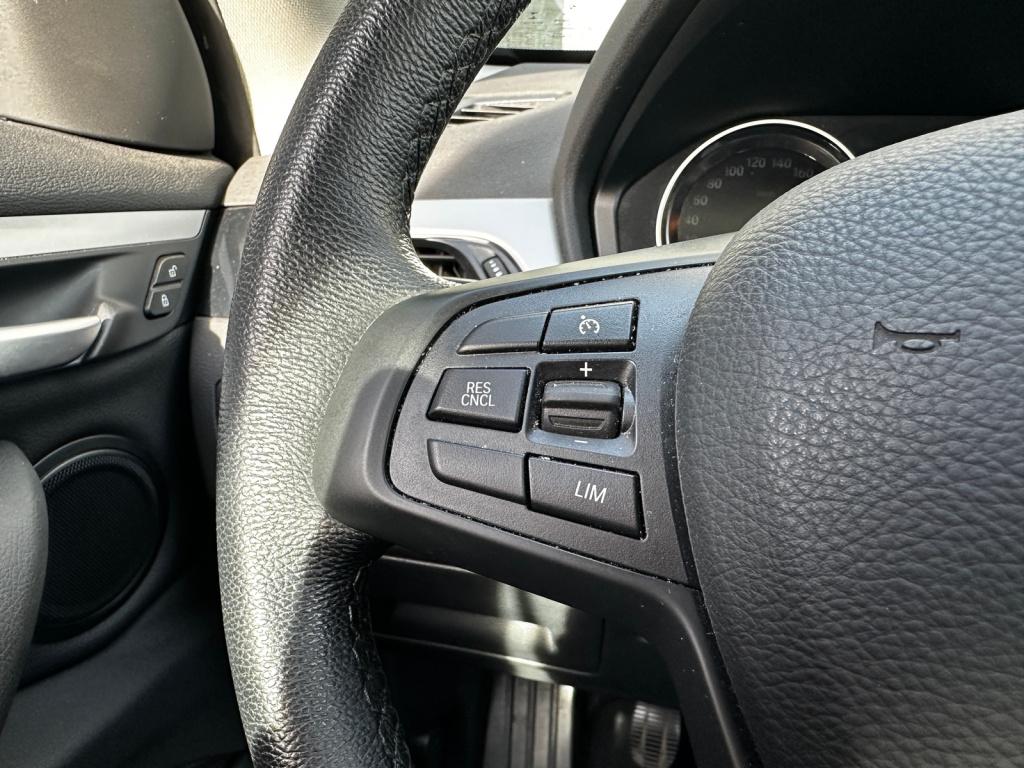 BMW X1 s drive 18i leder | navi | 17" lm