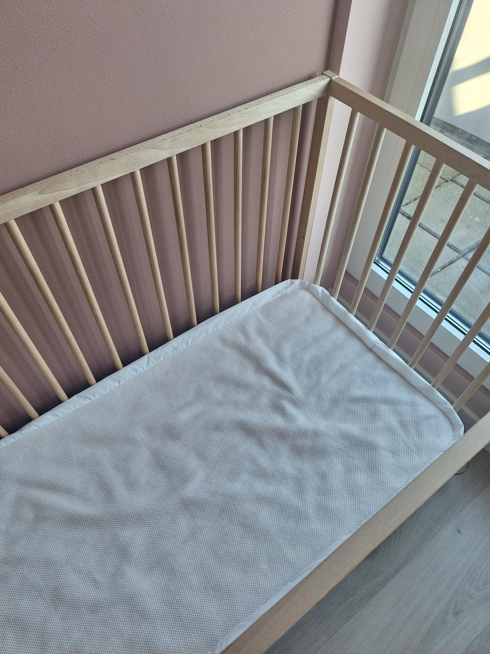 KEA SNIGLAR Ledikant + Luxe HIMLAVALV Matras