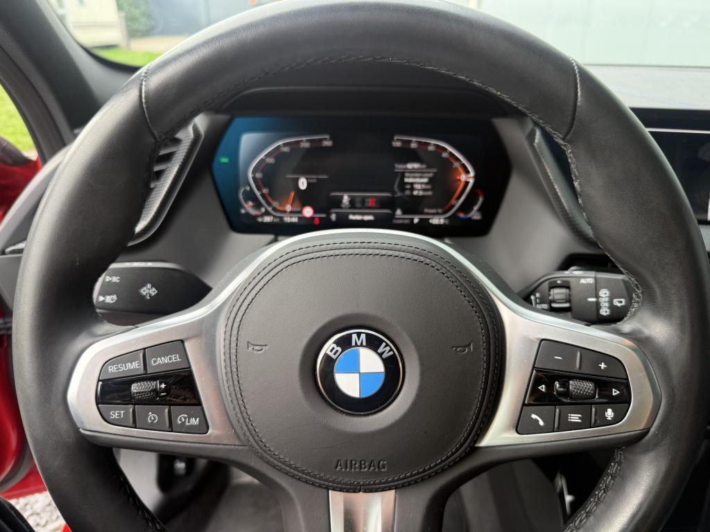 BMW 1 Serie 118i 136pk automaat high executive m-sportpakket 5-drs