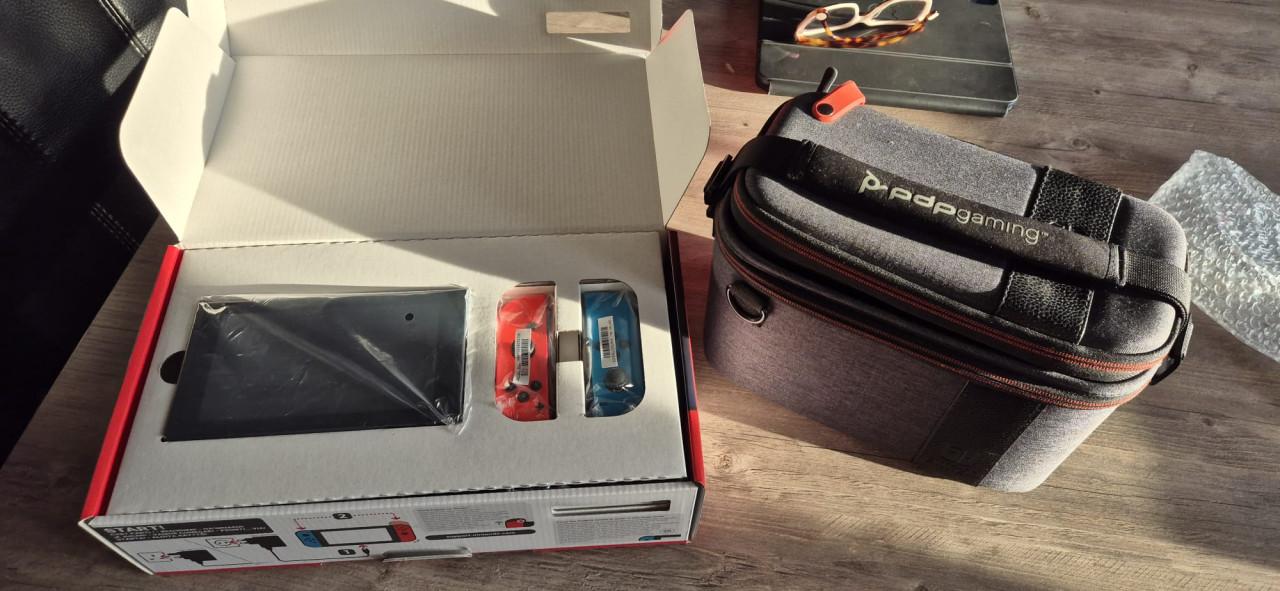 Nintendo Switch incl. 256GB MicroSD & luxe opbergtas