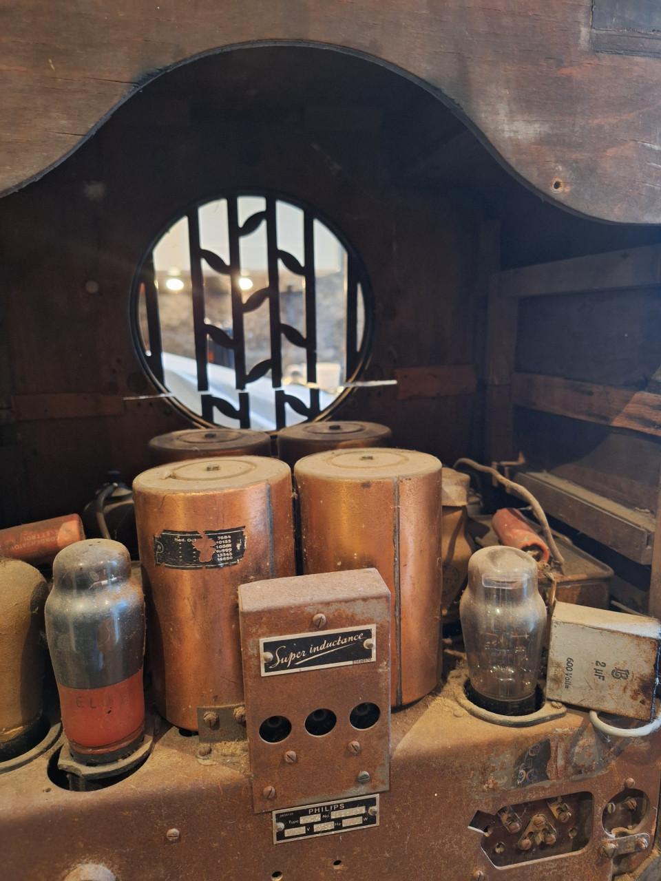 Antieke Philips radio