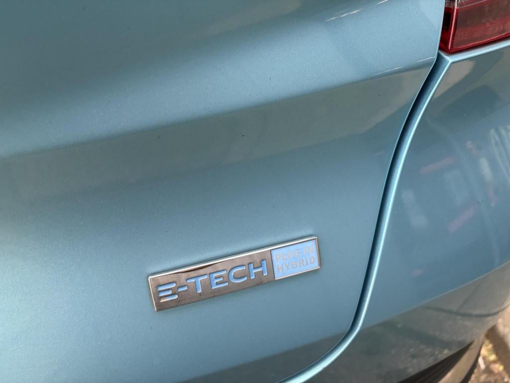 Renault Captur 1.6 e-tech plug-in hybrid 160 intens