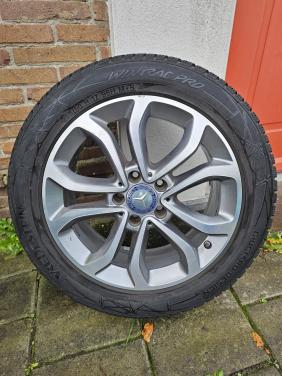 17" Mercedes Breedset Winterbanden + TPMS | Vredestein