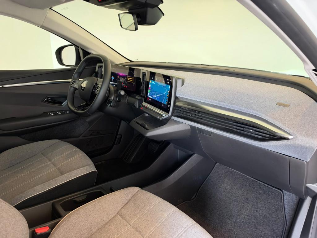 Renault Megane E-tech ev40 standard charge equilibre