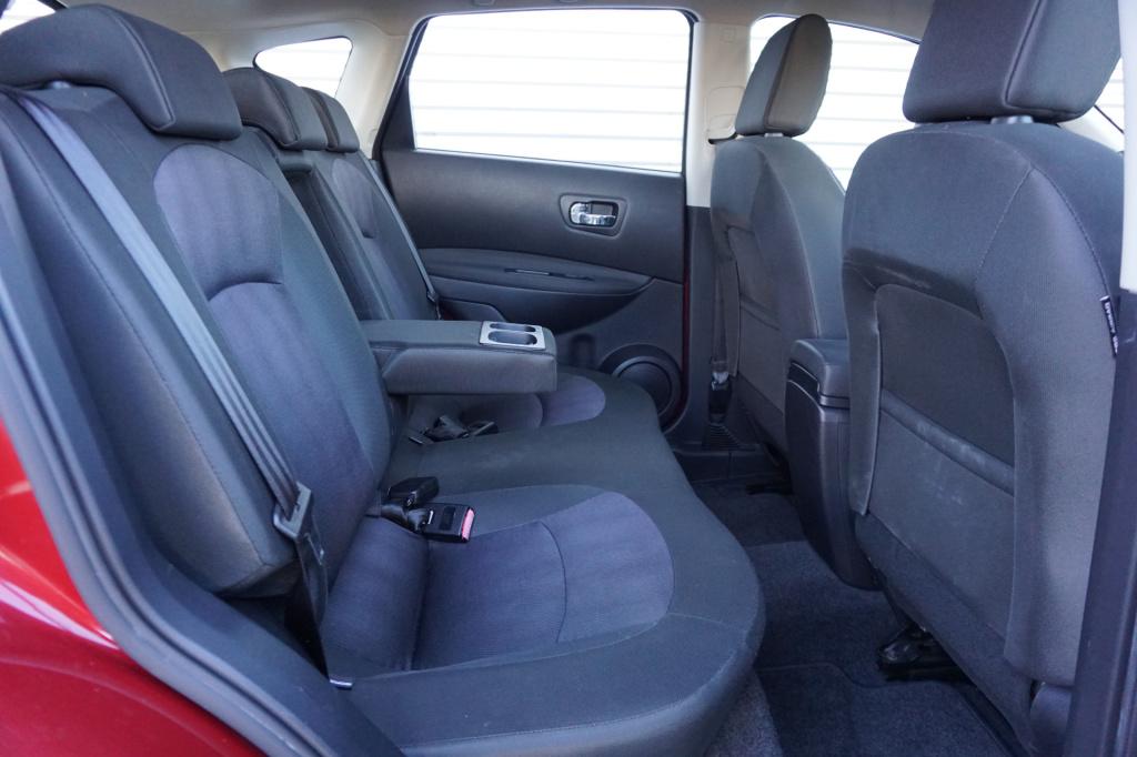 Nissan Qashqai 2.0 acenta airco / cruise / elektr. ramen / parkeers. / trek