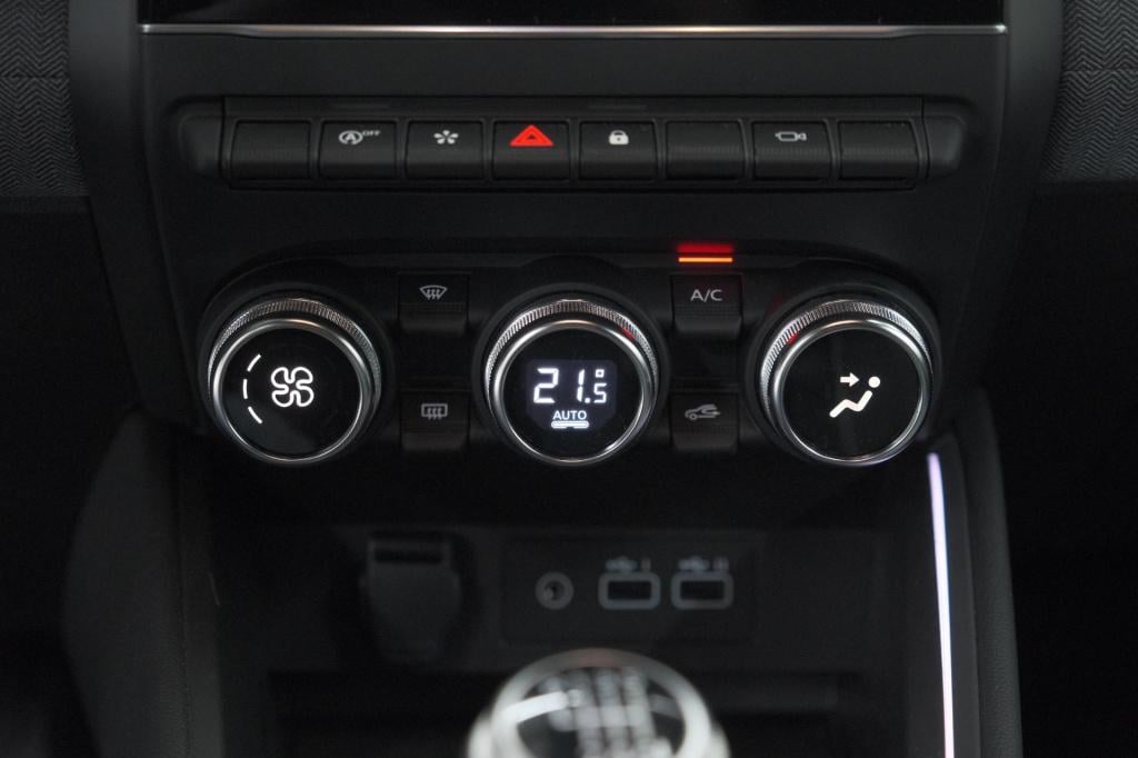 Renault Clio tce 90 gpf techno | 360 camera | 9.3 inch grootscherm | apple 