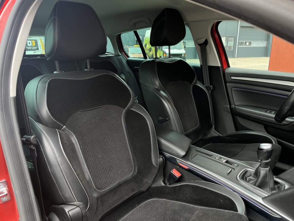 Renault Megane 1.3 tce | camera | trekhaak | navi