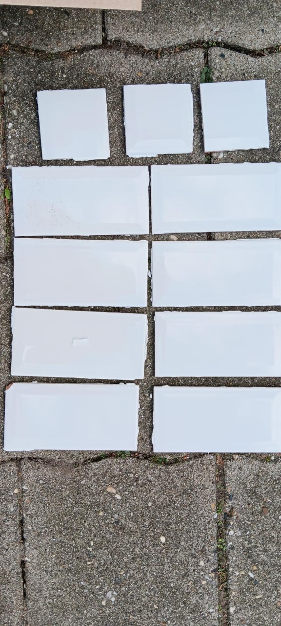 TEGELTJES