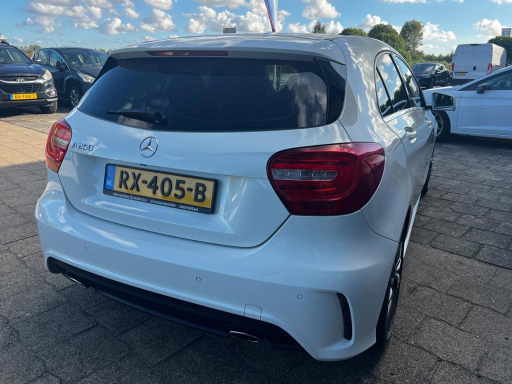 Mercedes-Benz A-Klasse 250 amg prestige, leer, panodak, trekhaak enz...