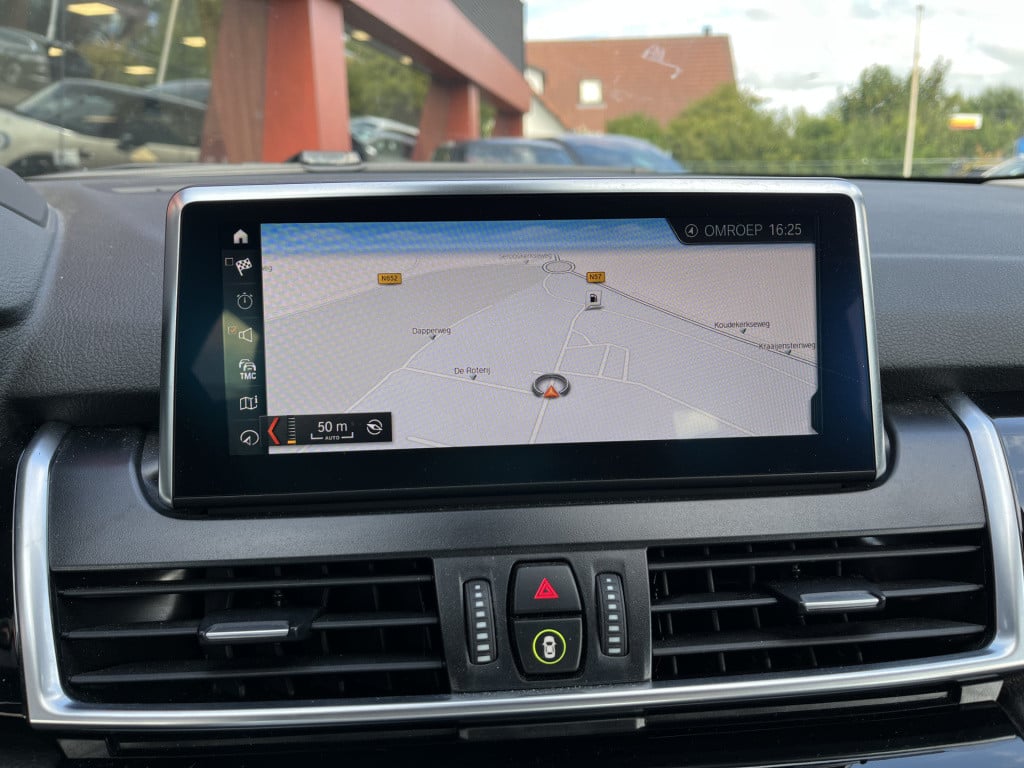 BMW 2-serie active tourer 220i high executive | head-up | navi | camera | l