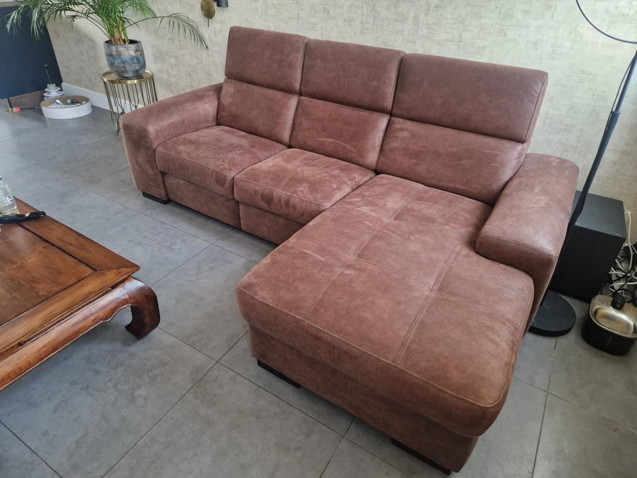 Luxe hoekbank met relaxfunctie zo goed als nieuw (2025)