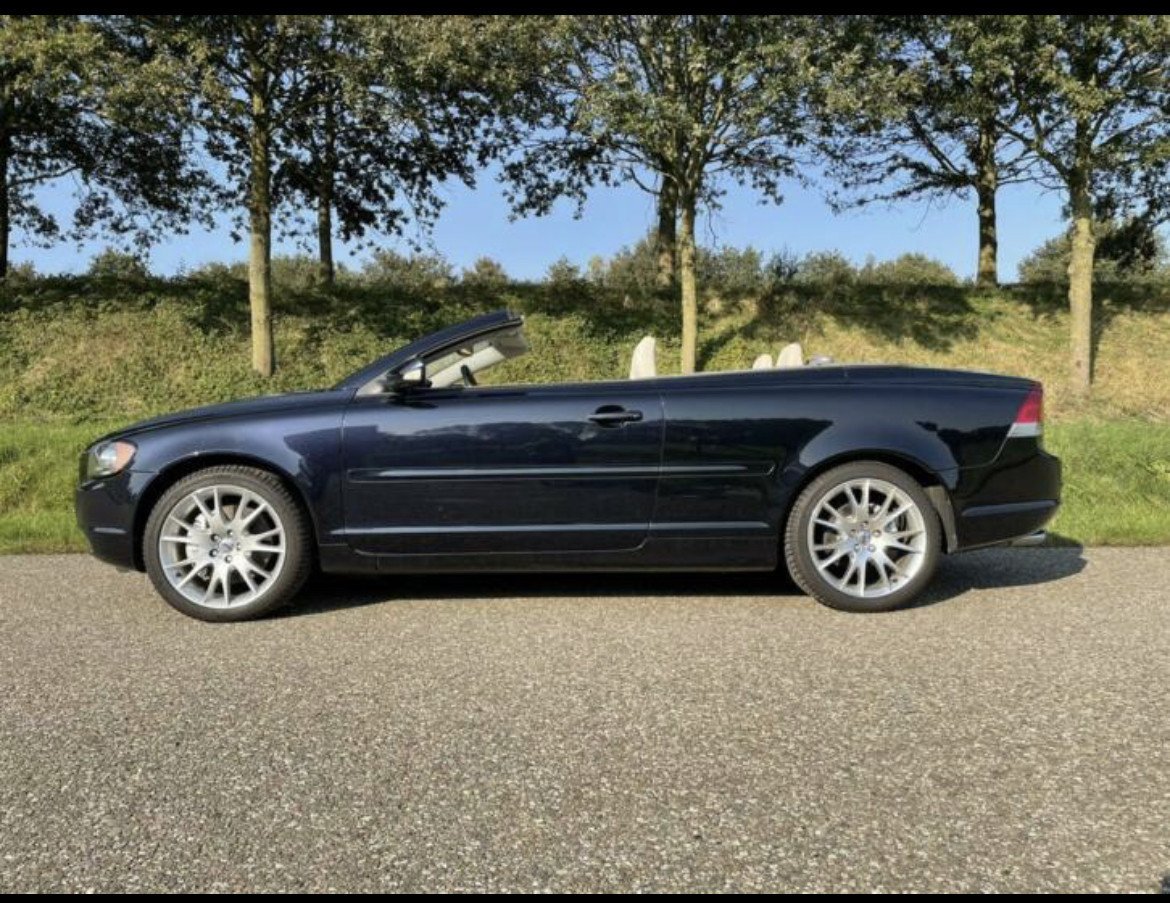 Volvo C70 T5