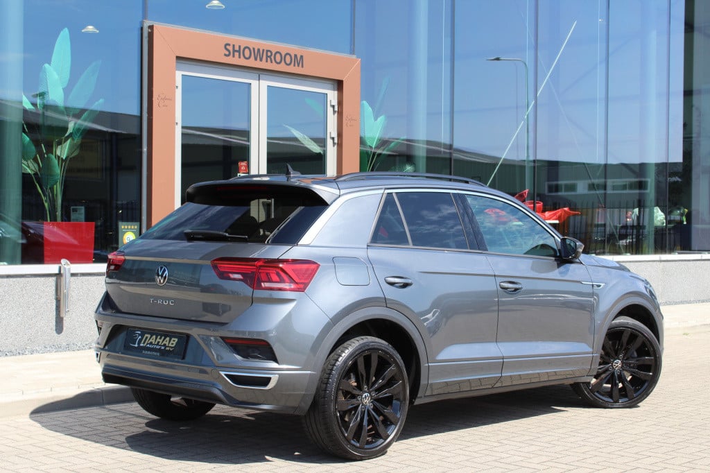 Volkswagen T-roc 1.5 tsi r-line | acc | navi | camera | dsg | trekhaak