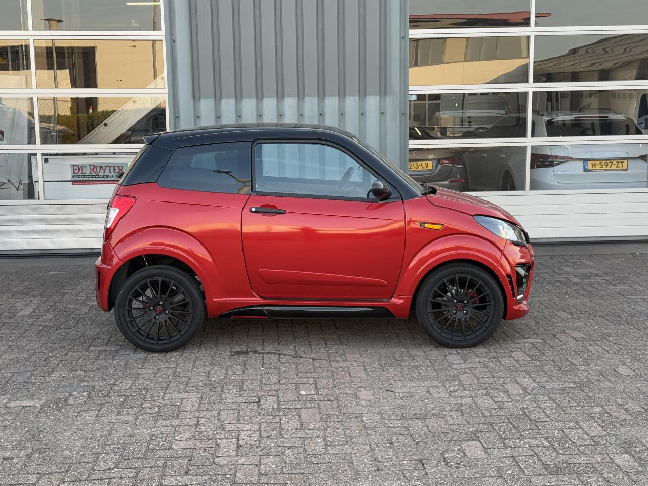 Ligier Brommobiel JS50 L Sport Ultimate | Airco| Stuurbekrachtiging