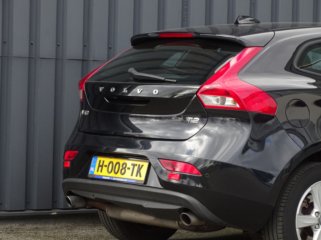 Volvo V40 1.6 t2 momentum | stoelverwarming | navi | bluetooth