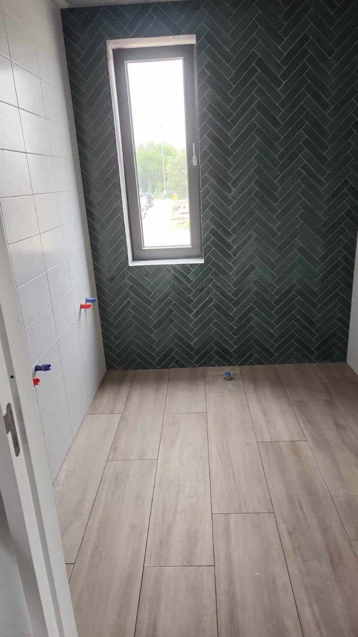 Tegelzetter nodig? Bel/app: 06 21937244 of Mail: jvbtegelzetter@gmail.com