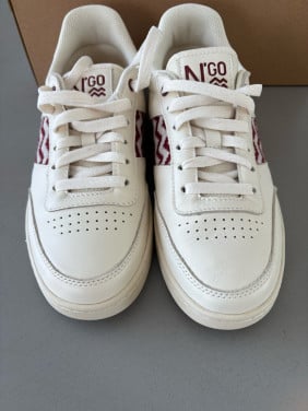 Sneakers merk NGO - maat 40 - Nieuw!