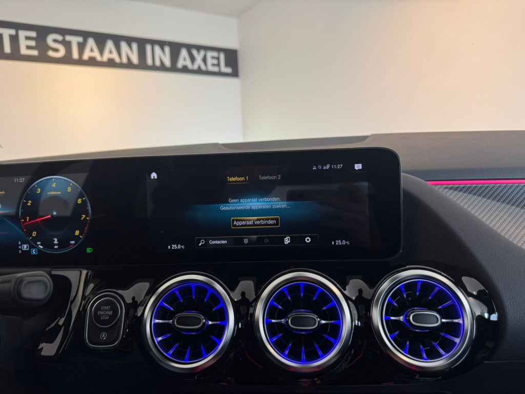 Mercedes-Benz Gla-klasse 180 business solution amg