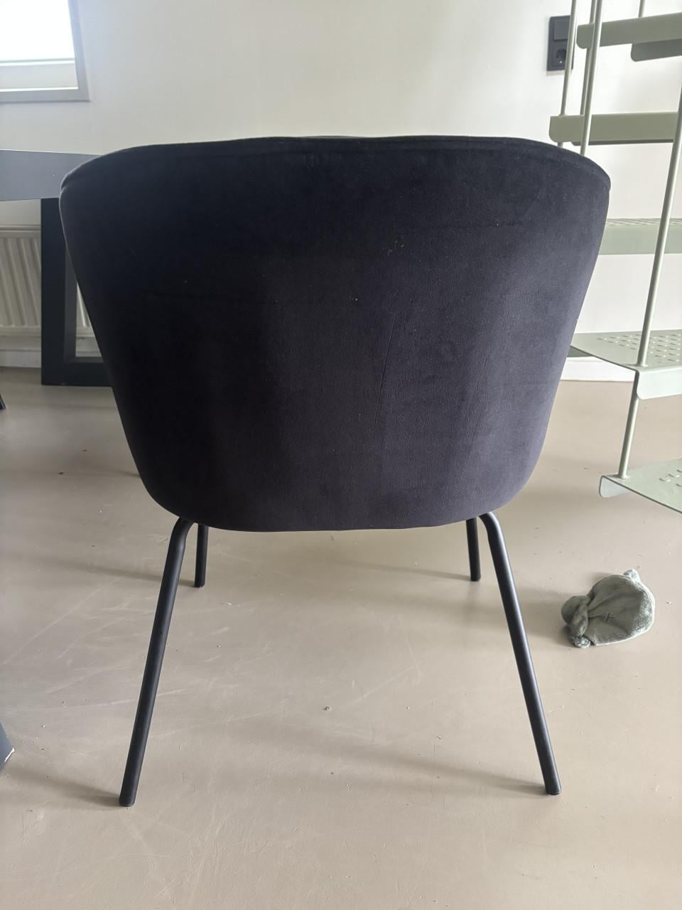 Eetkamertafel met stoelen