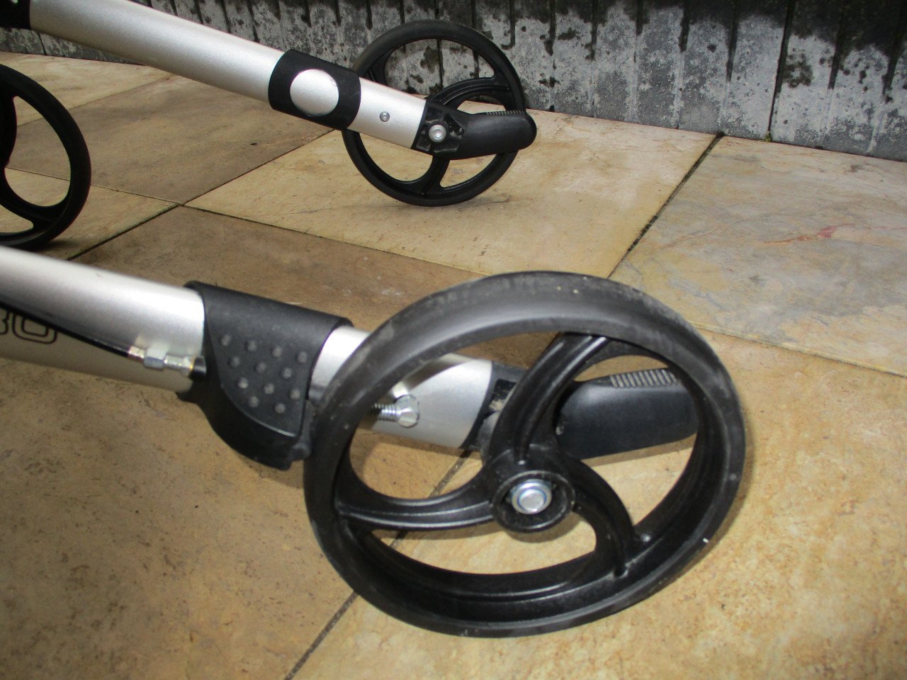Zgan Gemino 30 opvouwbare lichtgewicht rollator met zitje tas  rugsteun en