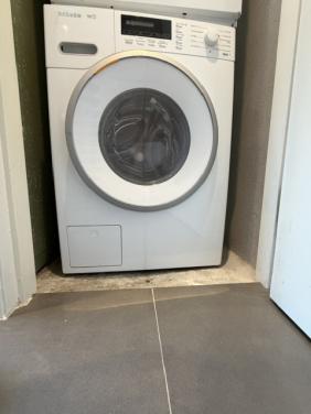 MIELE Wasmachine en Philips Whirpool Droger