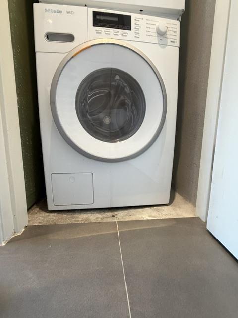 MIELE Wasmachine en Philips Whirpool Droger