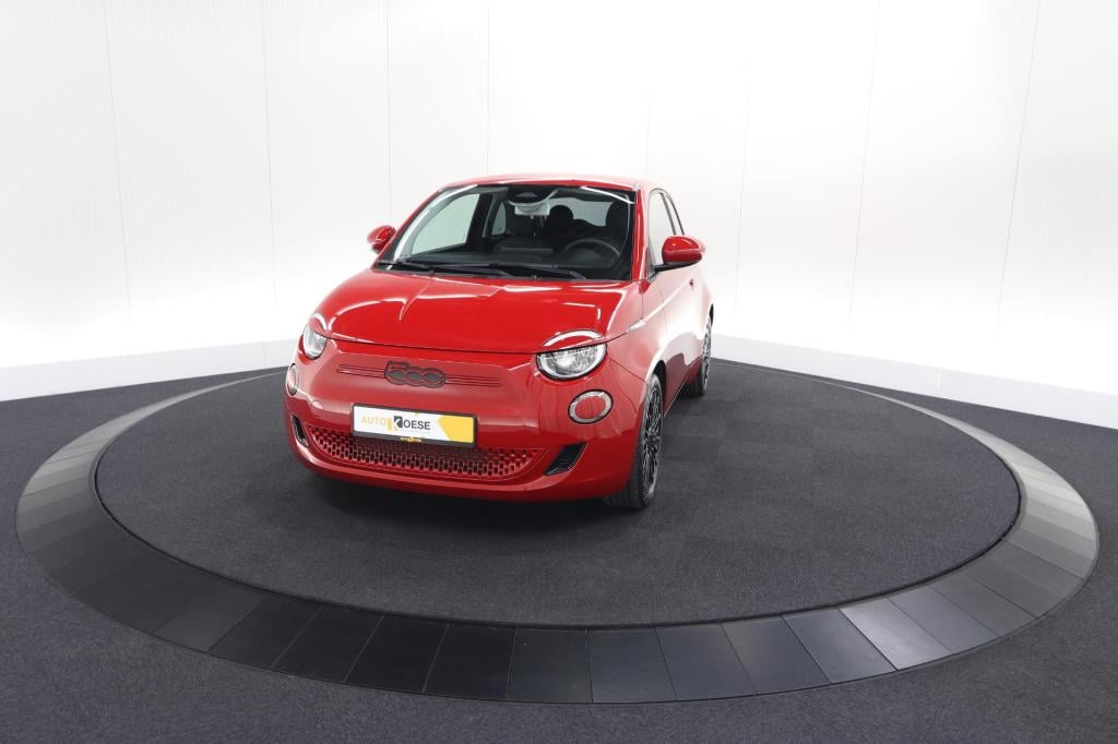 Fiat 500 icon 42 kwh | camera | 17" velgen | keyless start | navigatie | ap