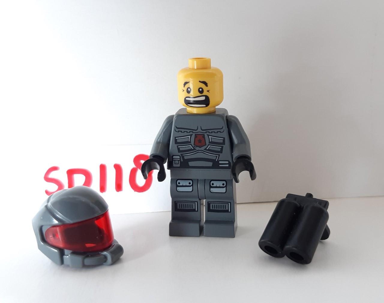 LEGO Minifigures Space Police 3: Officer 1, 2, 7, 10 en 14