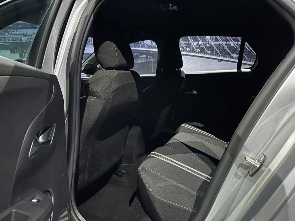 Opel Corsa 1.2 turbo gs *carplay*camera*led*