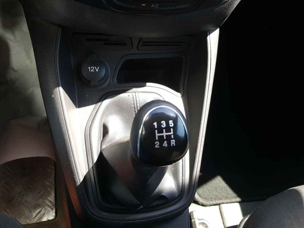 Ford Transit Courier gb trend 1.5 tdci duratorq 75pk s&s euro6 airco | trek