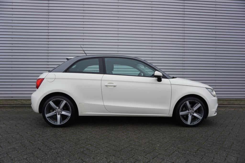 Audi A1 1.4 tfsi ambition pro line business airco / navi / cruise / elektr.