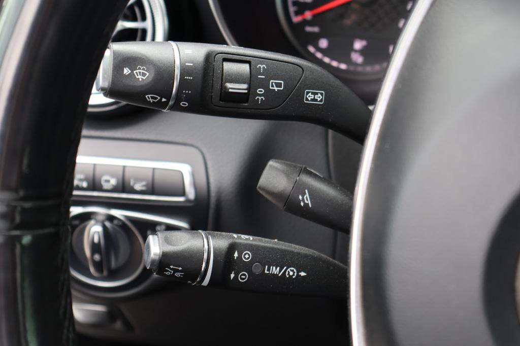 Mercedes-Benz Glc amg 43 4matic 367 pk i luchtvering i airmatic i panoramad