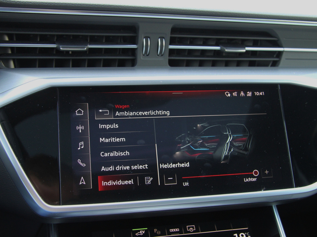 Audi A6 avant 55tfsi e hybrid 367pk quattro competition s-line | pano dak |