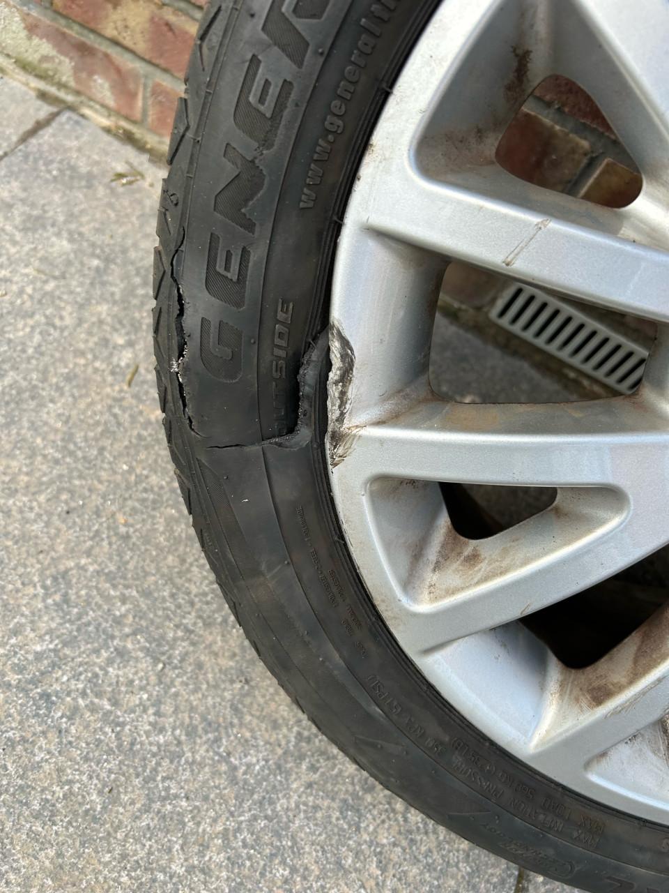 Renault Clio velgen 2 stuks (Beschadigd)