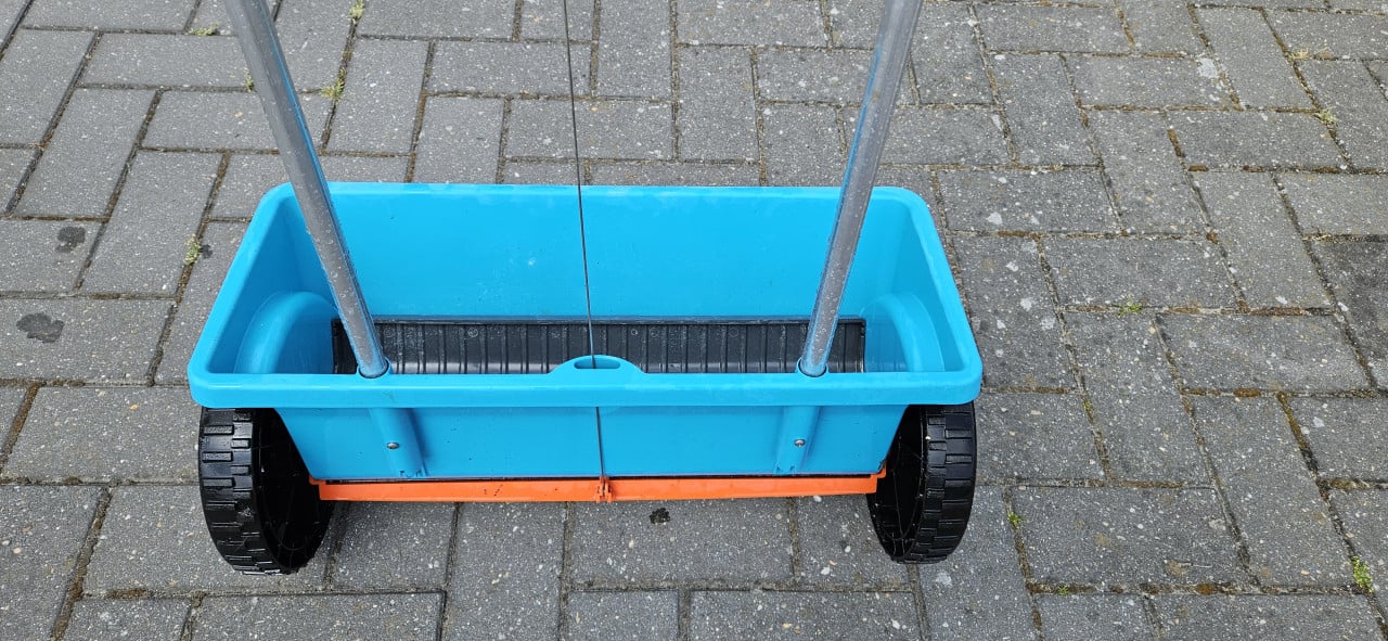 Strooiwagen Gardena